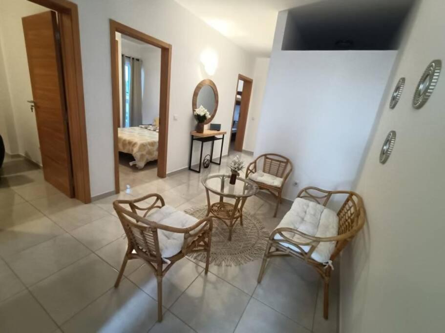 New, Modern, And Cozy 3 Bedroom Apartment. Санта Мария Екстериор снимка